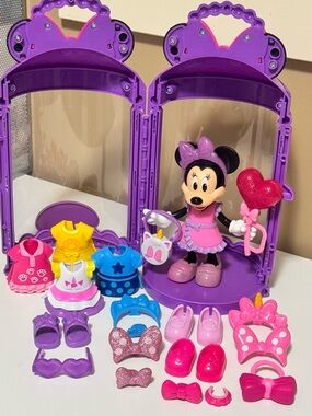 Disney Minnie Mouse Dress-Up Playset - Purple, Pink, Blue, Yellow, Red